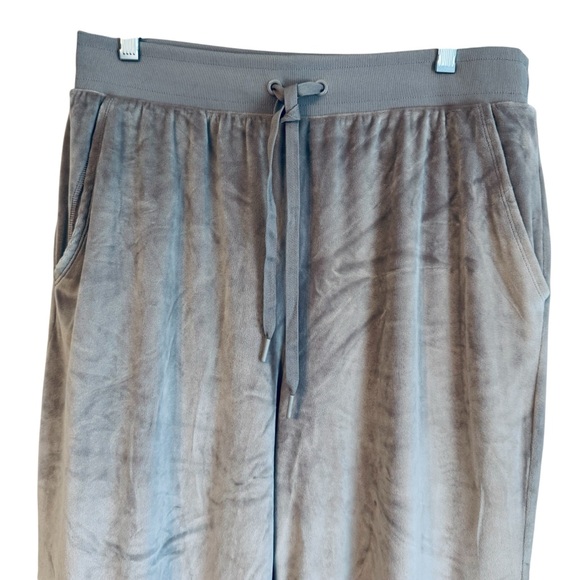 Victoria's Secret Gray Velour Ribbed Top Wide Leg Pants Women’s suit Lounge L - Picture 3 of 14